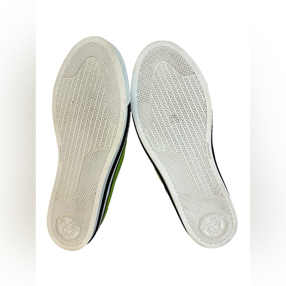 Versace Quilted Medusa leather loafers - Picture 6 of 8